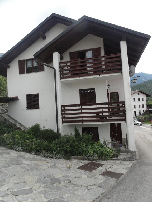 Apartma Skubin Apartamento Kobarid Exterior foto