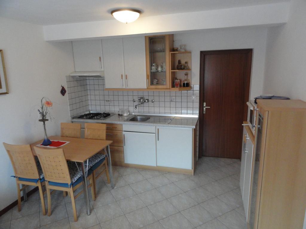 Apartma Skubin Apartamento Kobarid Habitación foto